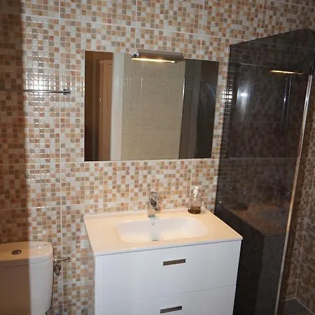 Casa Caos Vila *